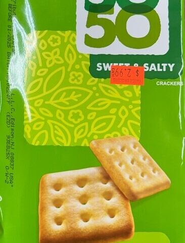BRITANNIA 50-50 Sweet and Salty 372g